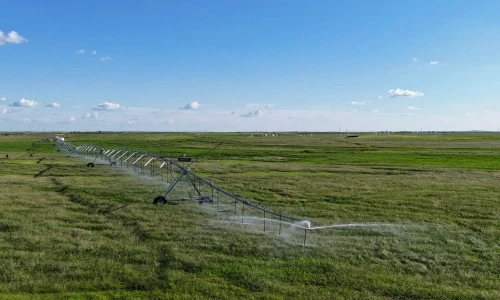 center pivot center pivot
